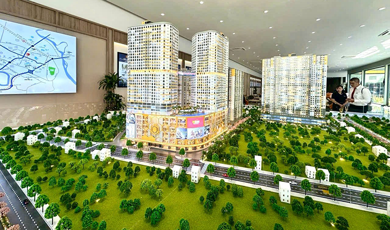 Sa bàn phối cảnh Bcons Center City